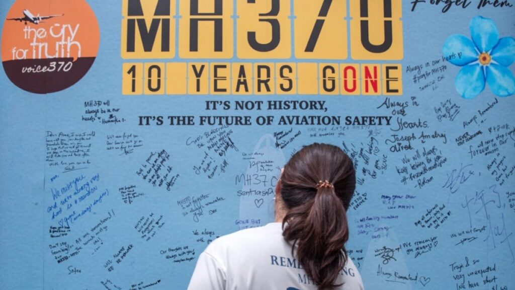 Search resumes to solve mystery of missing Malaysia Airlines flight MH370 | Aviation News