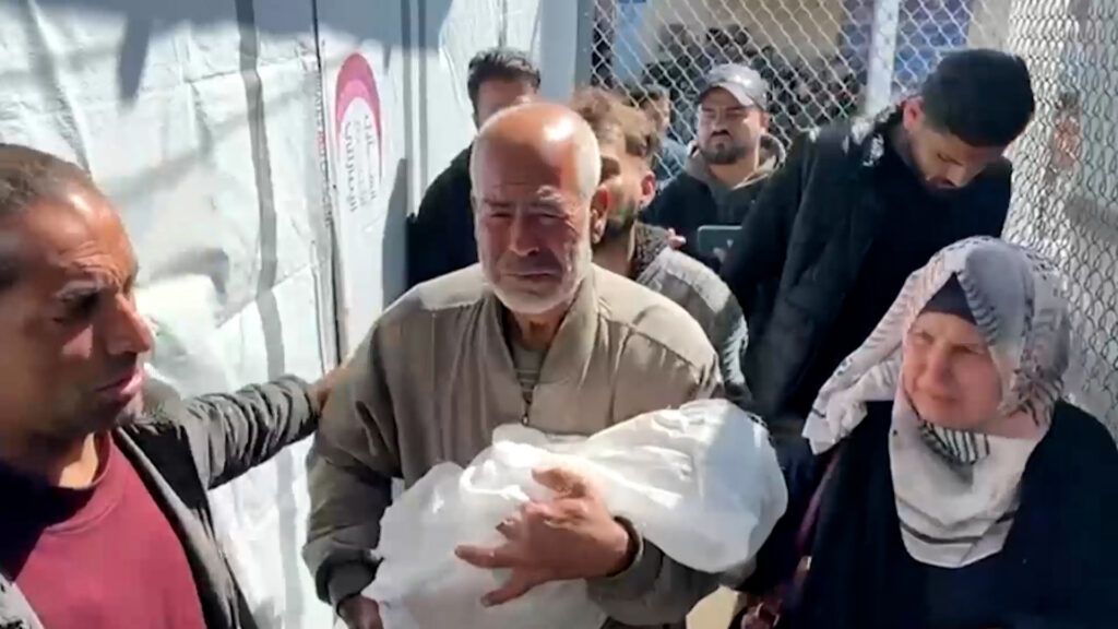 Gaza child dies after Israel blocks medical evacuation | Newsfeed