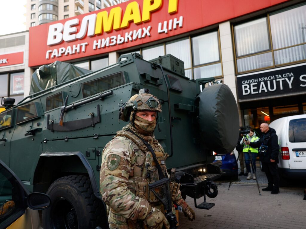 Ukraine police shoot dead gunman who killed six in Kyiv, took hostages | Gun Violence News