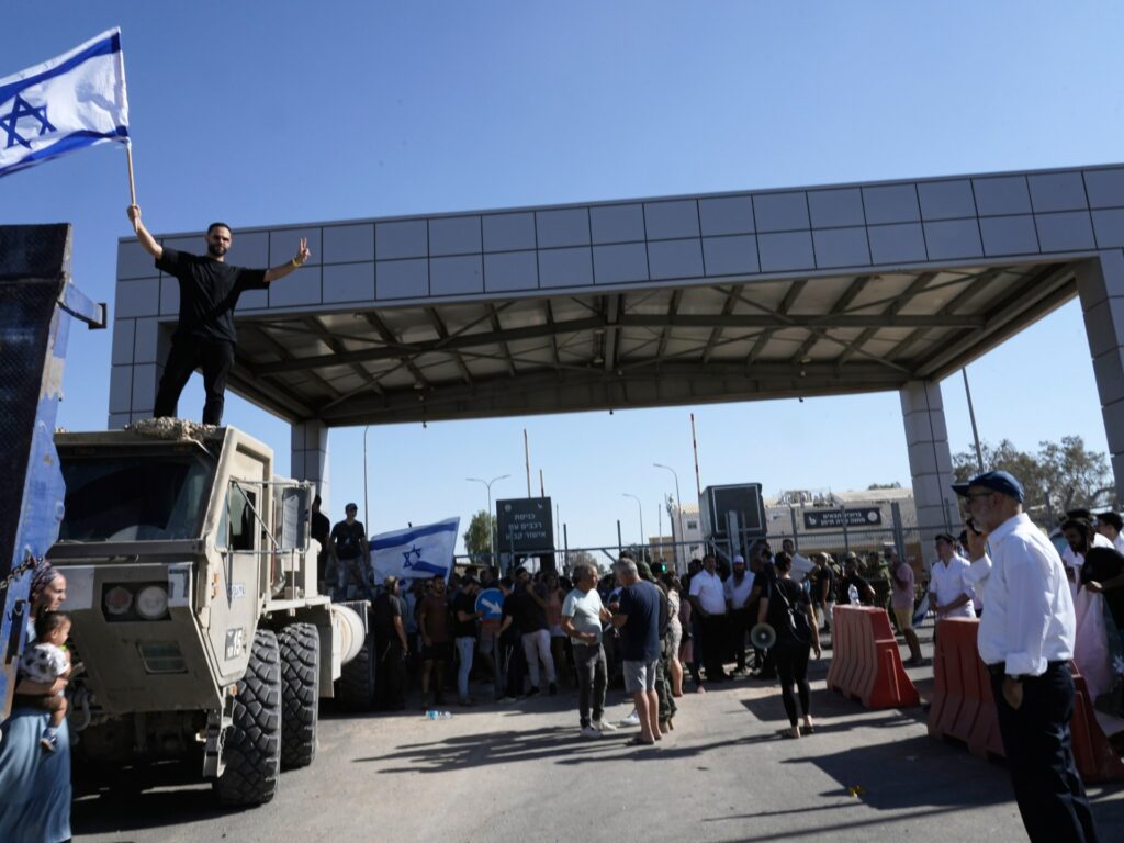 Israeli army says soldiers accused of abusing Palestinian to return to duty | Israel-Palestine conflict News