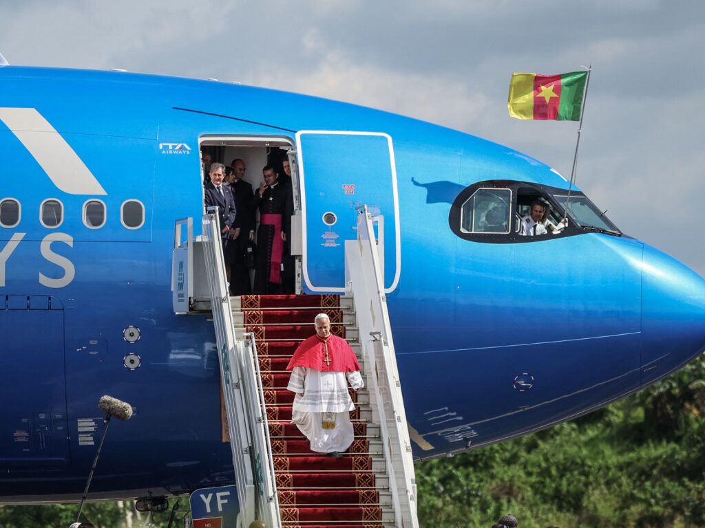 Pope Leo visits Cameroon with message of peace amid attacks from Trump | Conflict News
