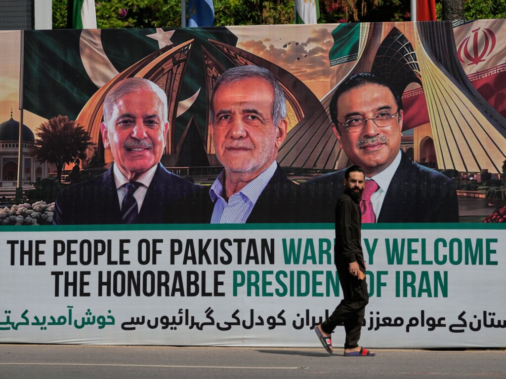 Iran’s president lands in Pakistan after crucial talks with US | US-Israel war on Iran News