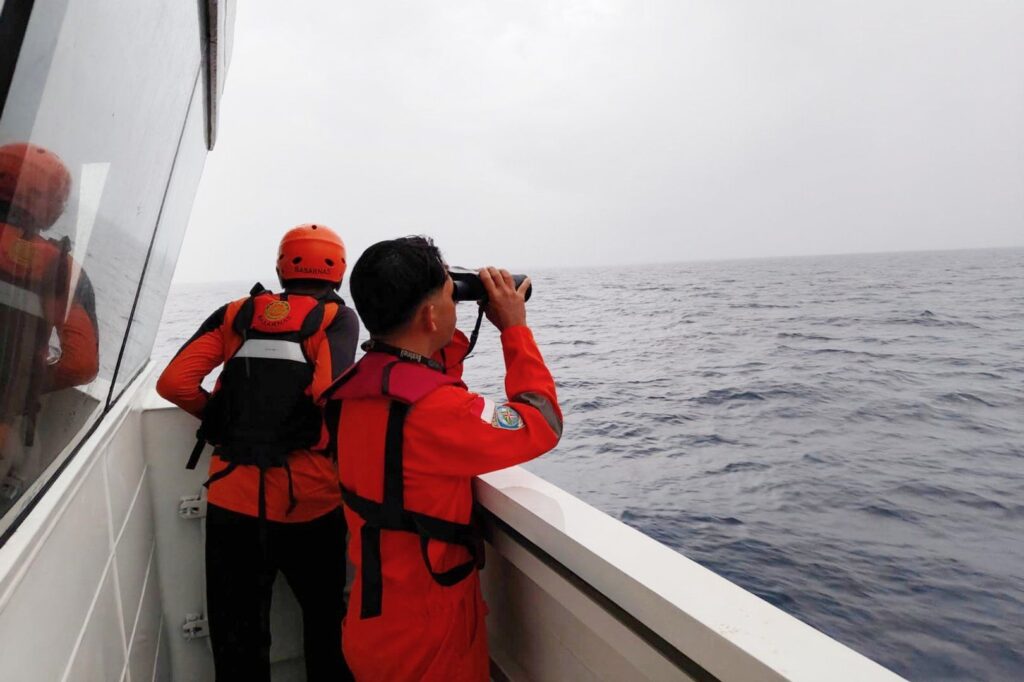 Five passengers found drifting days after boat sinks in Indonesia | Newsfeed