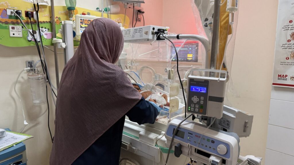 Power cuts plunge Gaza hospitals into darkness as Israel’s attacks persist | Energy News