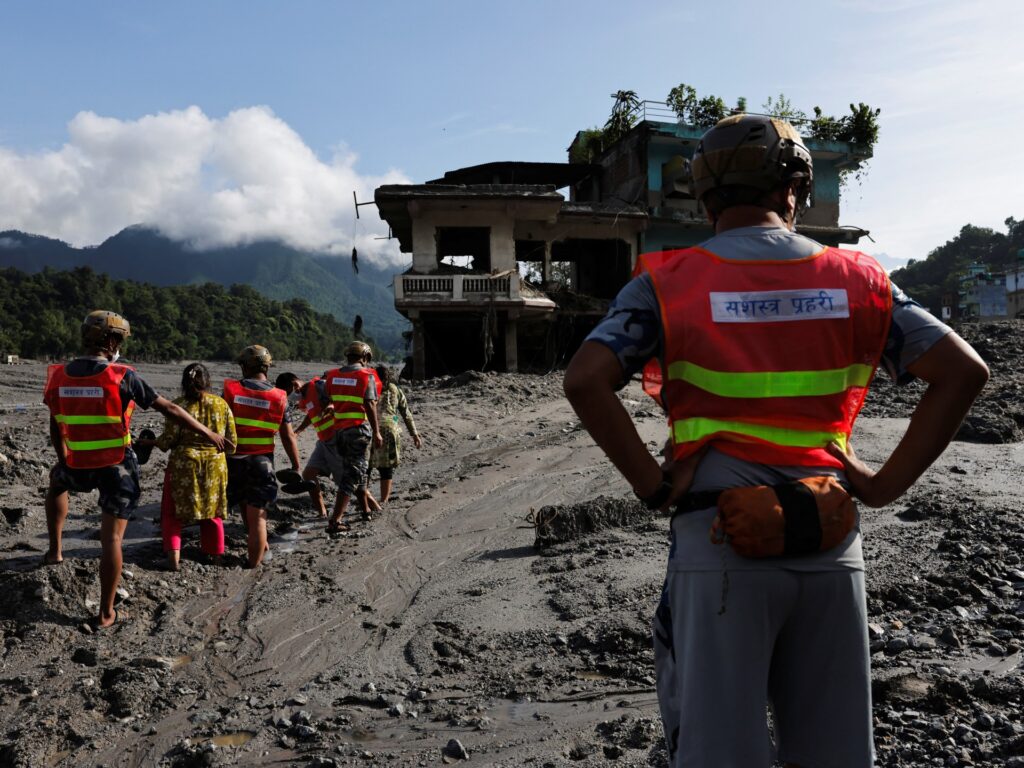 Death toll from Nepal-Tibet flood surpasses 470 as barrier lake threatens | Climate Crisis News
