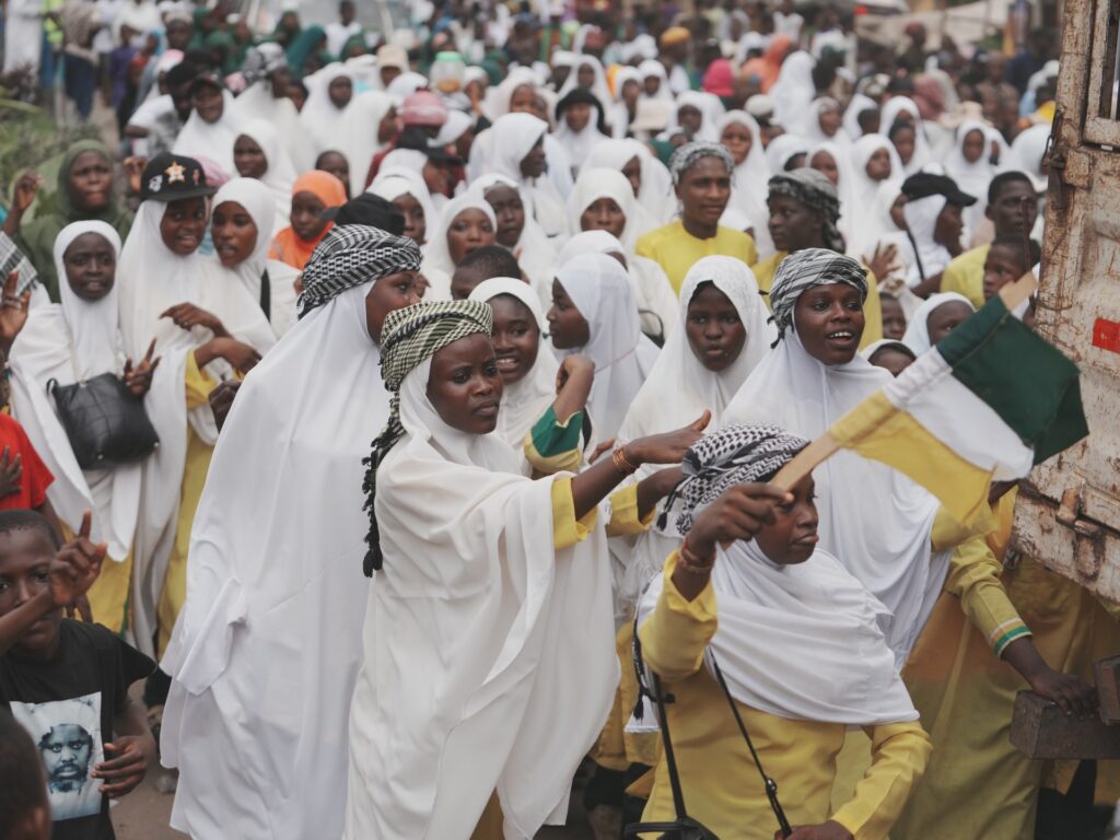Nigeria launches hunt for hundreds of kidnapped mosque worshippers | Elections News