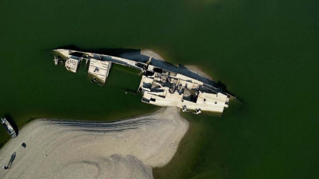 Drought exposes Nazi-era warship wrecks beneath the Danube | Newsfeed