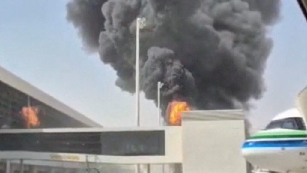 Saudi Arabia reopens Riyadh airport after Houthi attack kills three | Aviation News