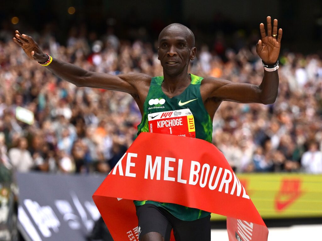 Kenya’s Eliud Kipchoge wins his first marathon in three years in Melbourne | Athletics