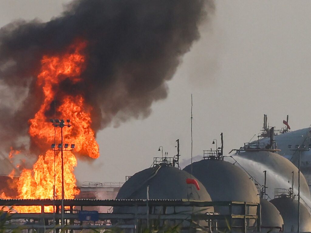 Houthis claim strike on Saudi energy facility as Yemen fighting intensifies | Houthis News