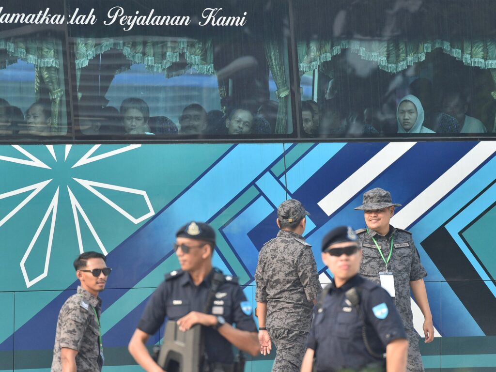 Nearly 1,500 migrants arrive in Myanmar from Malaysia despite UN warnings | Refugees News