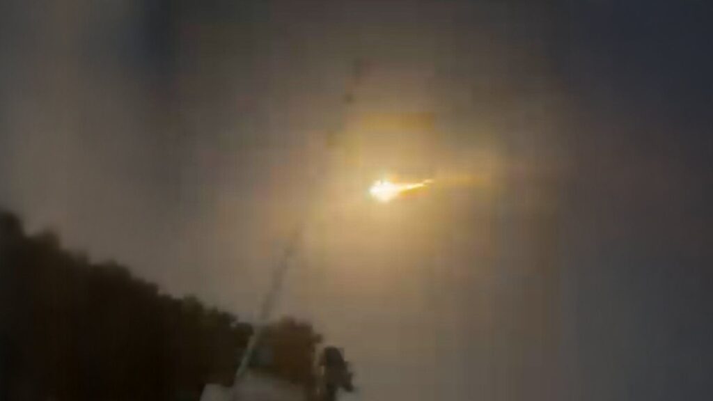 Mysterious luminous object burns in the skies above Libya | Newsfeed